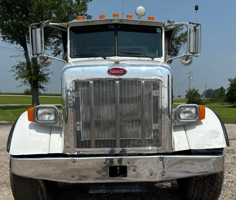 2005 Peterbilt 357 photo 23