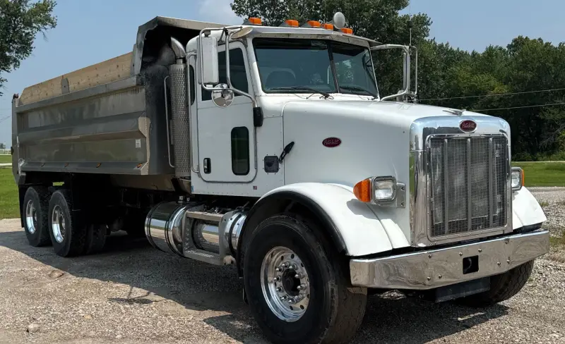 2005 Peterbilt 357 photo 3