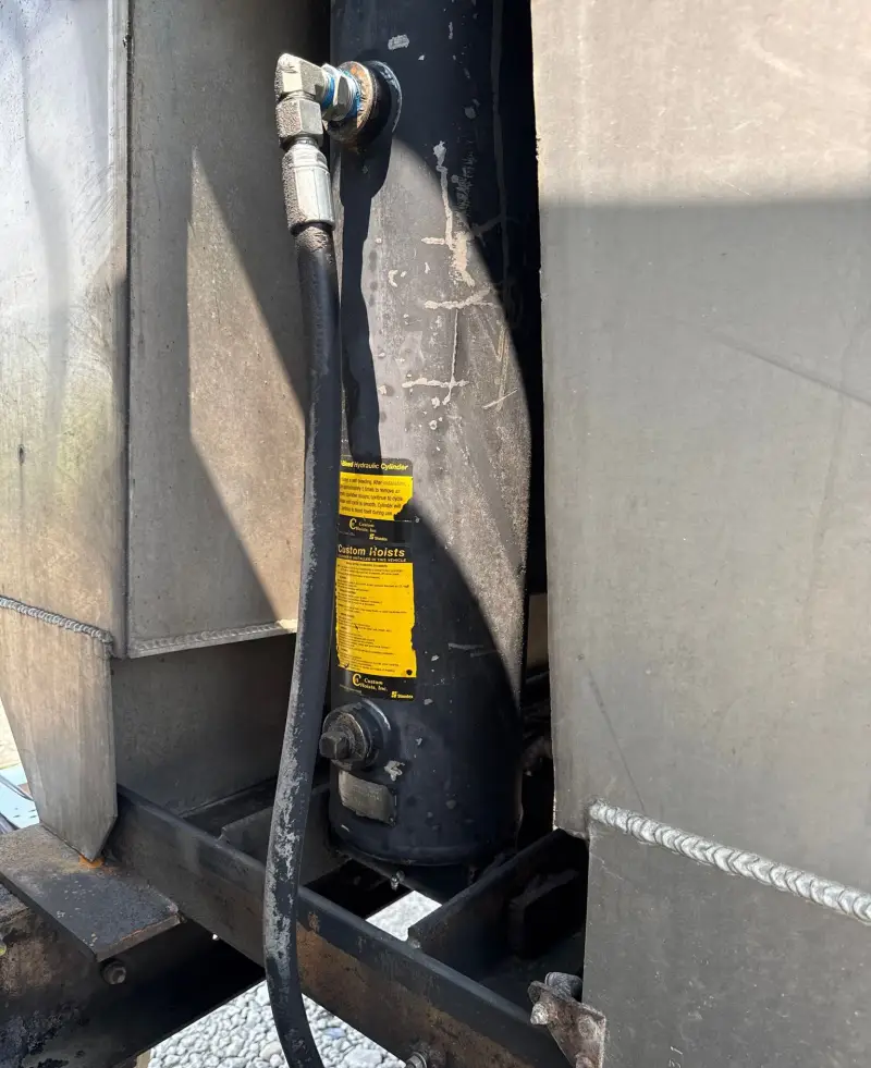 2005 Peterbilt 357 photo 13