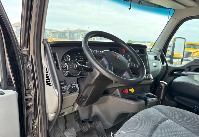 2020 Kenworth T880 photo 31