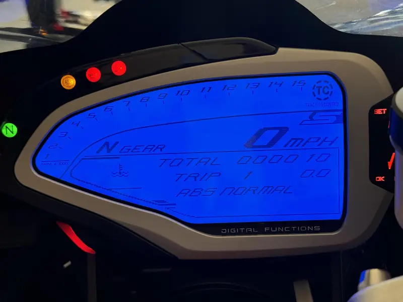 2015 MV Agusta F4 photo 9
