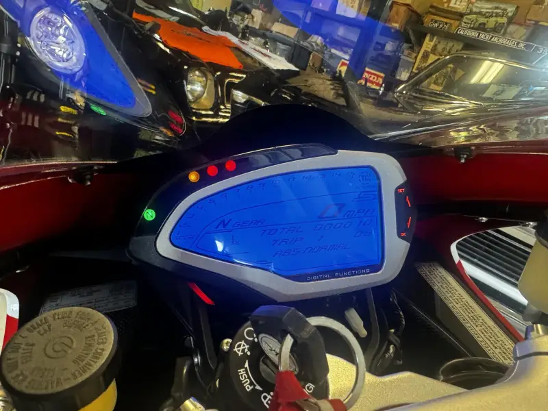 2015 MV Agusta F4 photo 13
