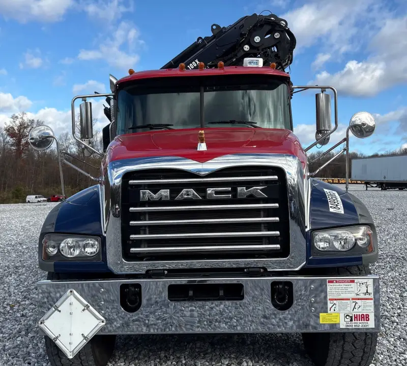 2022 Mack Granite photo 2