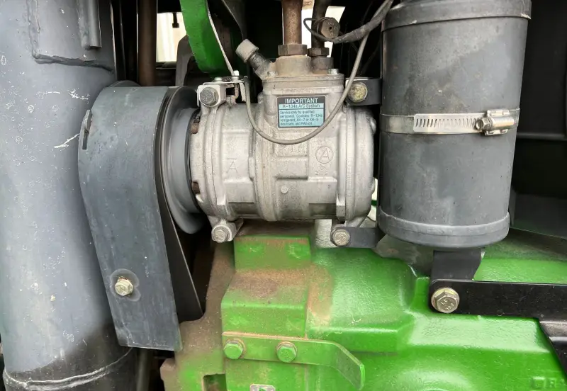 2000 John Deere 8410 photo 37