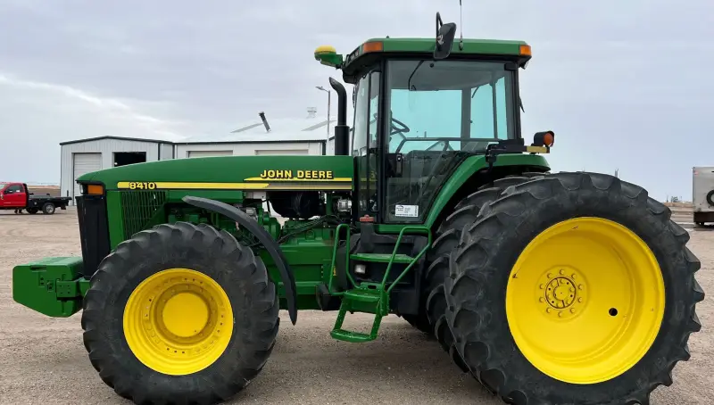 2000 John Deere 8410 photo 8