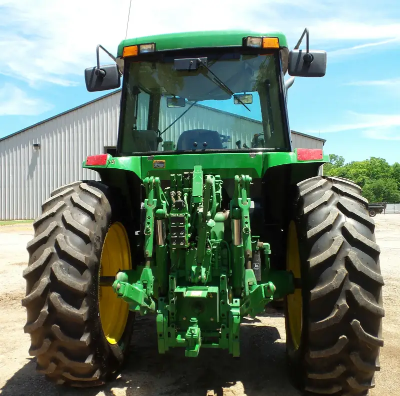 2001 John Deere 7210 photo 4