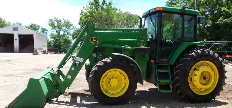 2001 John Deere 7210 photo 6