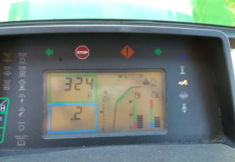 2001 John Deere 7210 photo 76