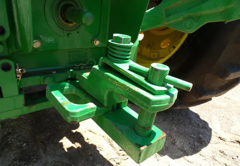 2001 John Deere 7210 photo 35