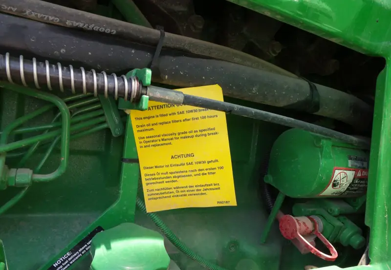 2001 John Deere 7210 photo 22