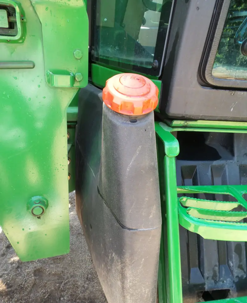 2001 John Deere 7210 photo 25