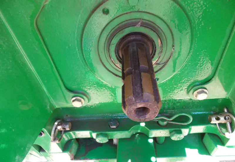 2001 John Deere 7210 photo 37