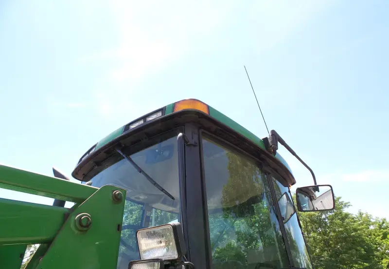 2001 John Deere 7210 photo 27
