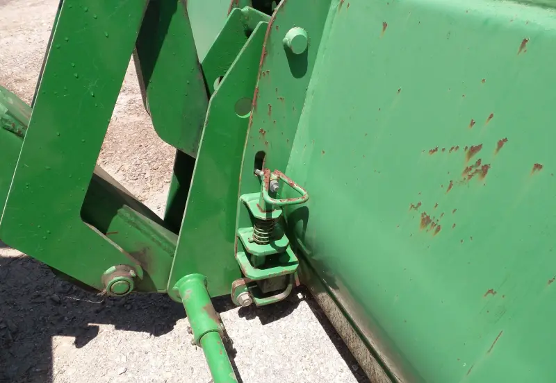 2001 John Deere 7210 photo 56