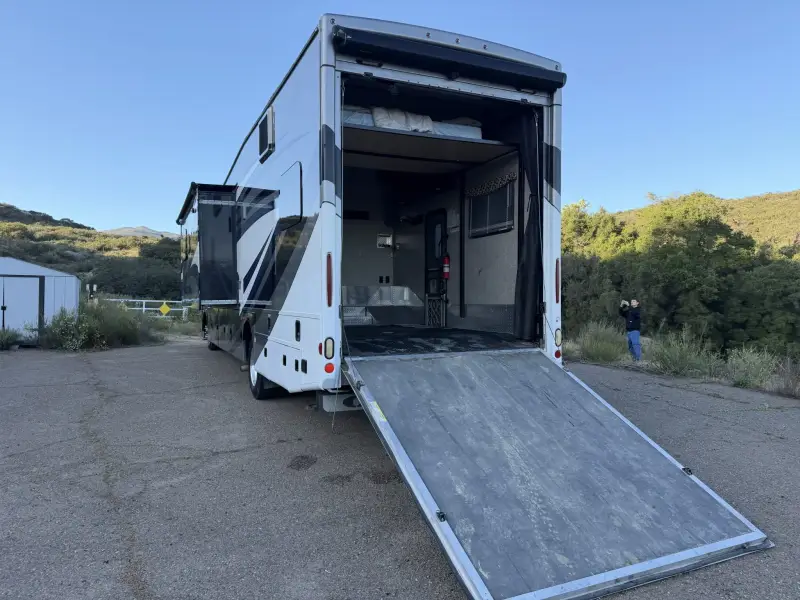 2017 Thor Outlaw 37BG photo 115