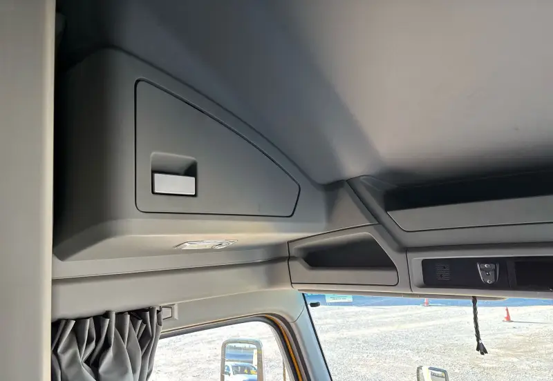 2022 Kenworth T680 photo 29