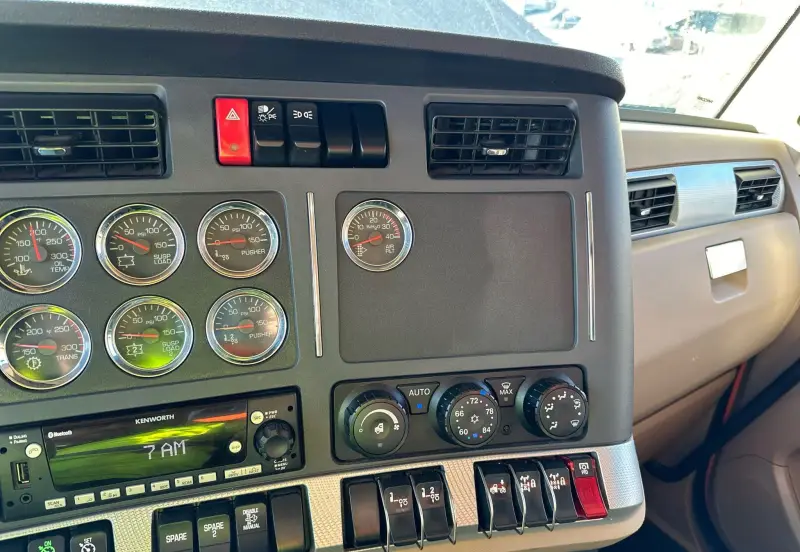 2021 Kenworth T880 photo 59