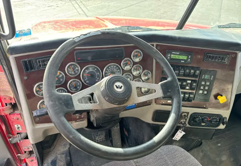 2016 Western Star 4700SF photo 54