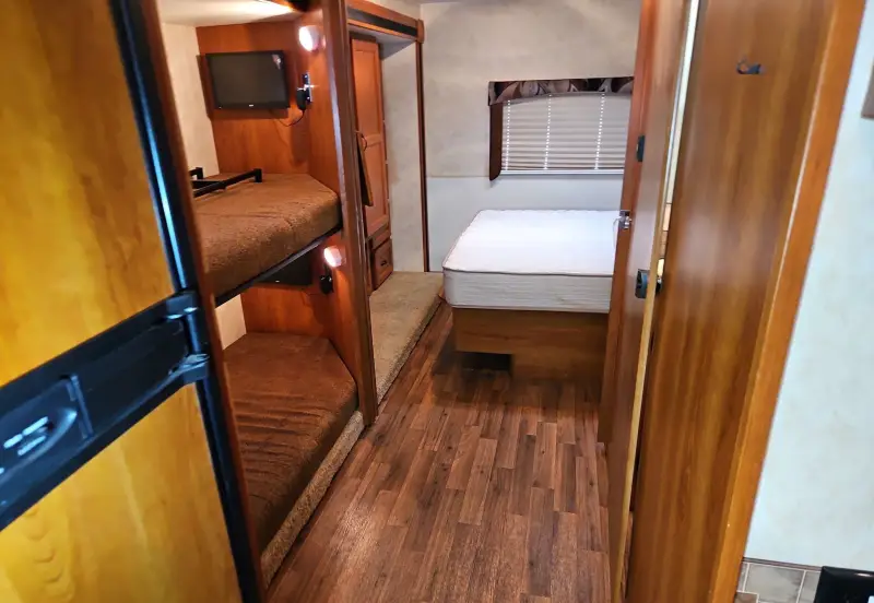 2012 Coachman Freelander 32BH photo 94