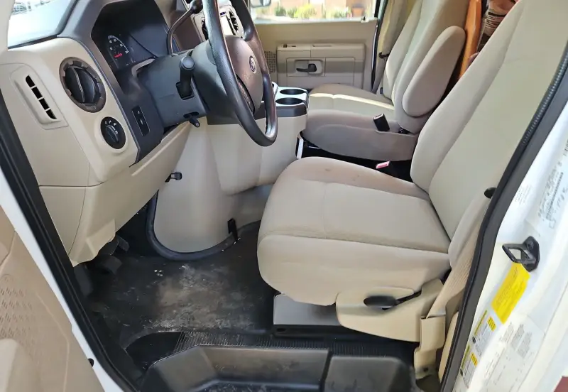 2012 Coachman Freelander 32BH photo 9