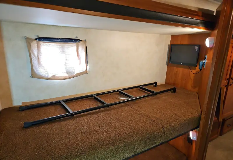 2012 Coachman Freelander 32BH photo 95