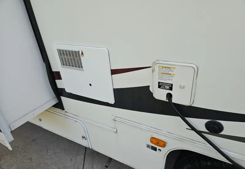 2012 Coachman Freelander 32BH photo 174