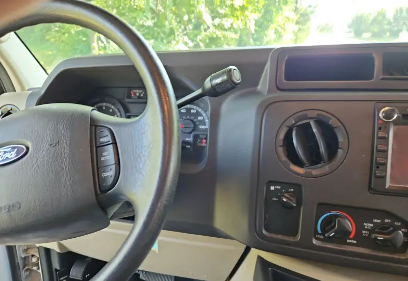 2012 Coachman Freelander 32BH photo 18