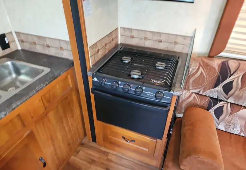 2012 Coachman Freelander 32BH photo 58