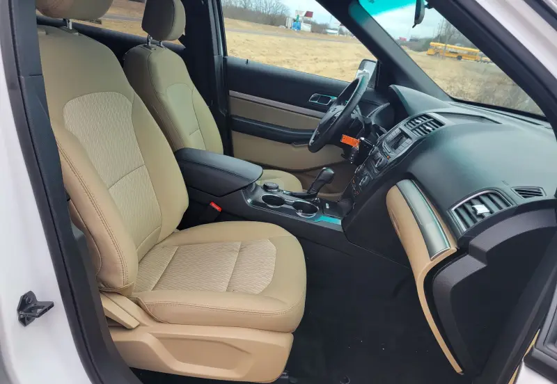 2017 Ford Explorer photo 36