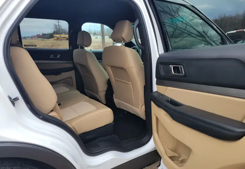 2017 Ford Explorer photo 27