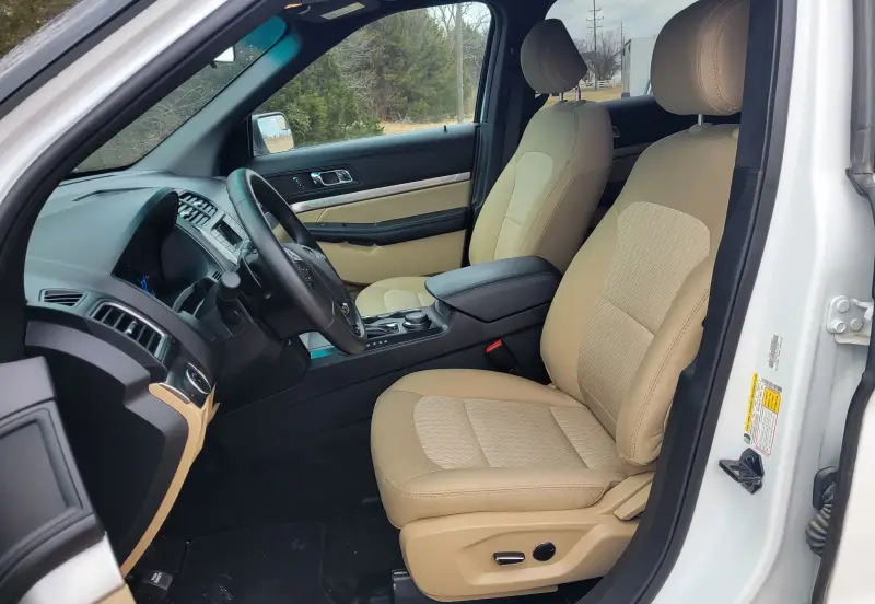 2017 Ford Explorer photo 11