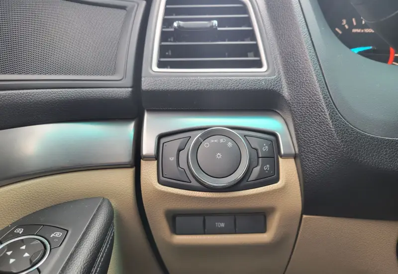 2017 Ford Explorer photo 15