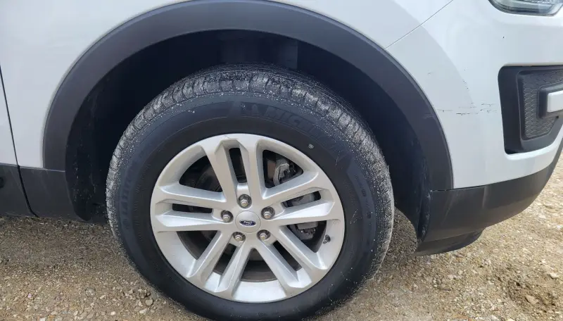 2017 Ford Explorer photo 46