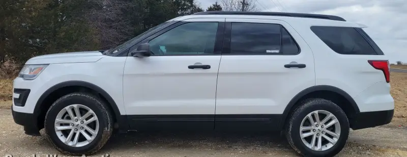 2017 Ford Explorer photo 8