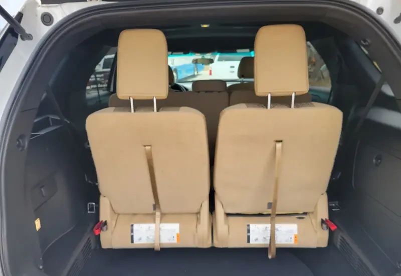 2017 Ford Explorer photo 25