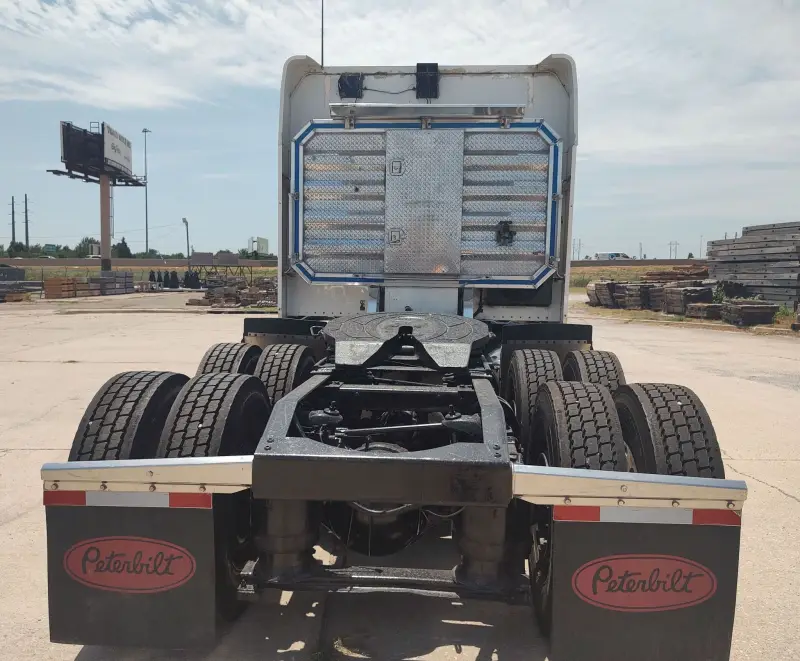 2003 Peterbilt 379 photo 6
