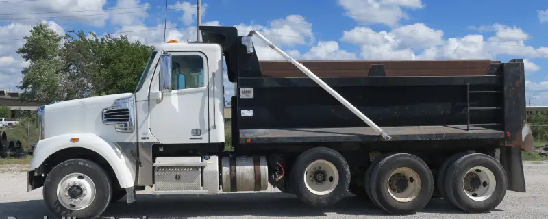 2012 Freightliner Coronado SD photo 8