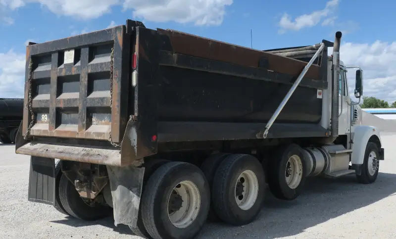 2012 Freightliner Coronado SD photo 5