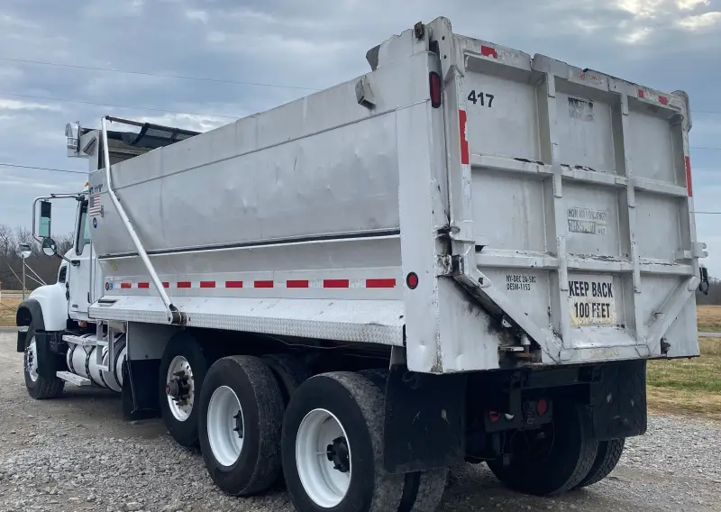 2005 Mack CV713 Granite photo 7