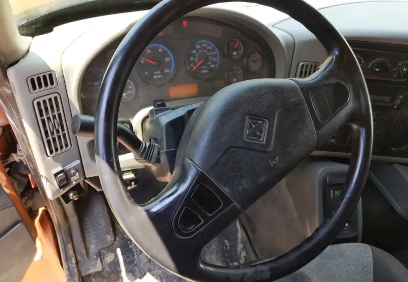 2013 International WorkStar 7600 photo 35