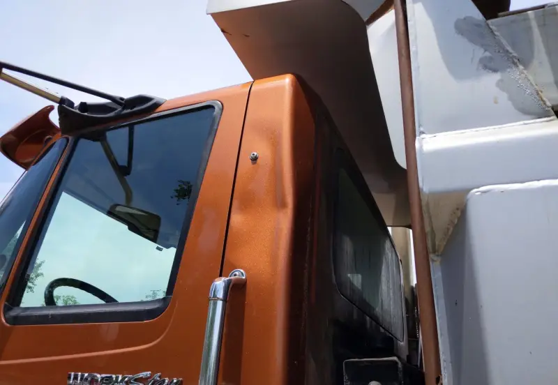 2013 International WorkStar 7600 photo 9