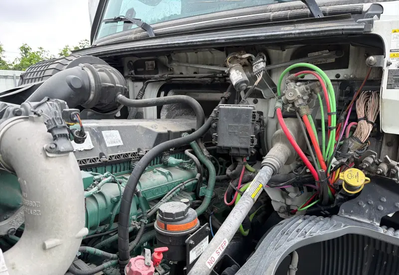 2023 Volvo VNL 860 photo 79