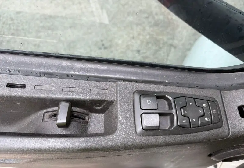 2023 Volvo VNL 860 photo 39