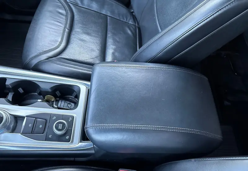 2020 Ford Explorer photo 58