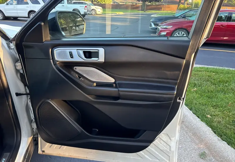 2020 Ford Explorer photo 63