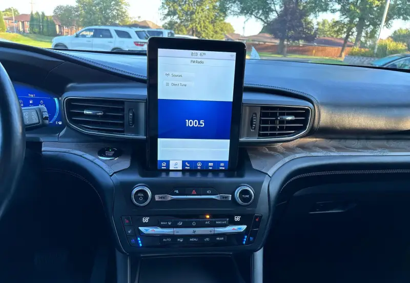 2020 Ford Explorer photo 55