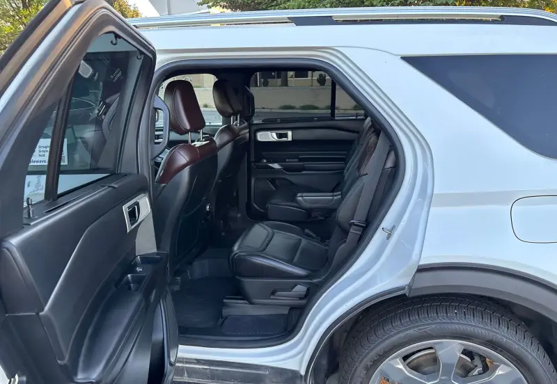 2020 Ford Explorer photo 91