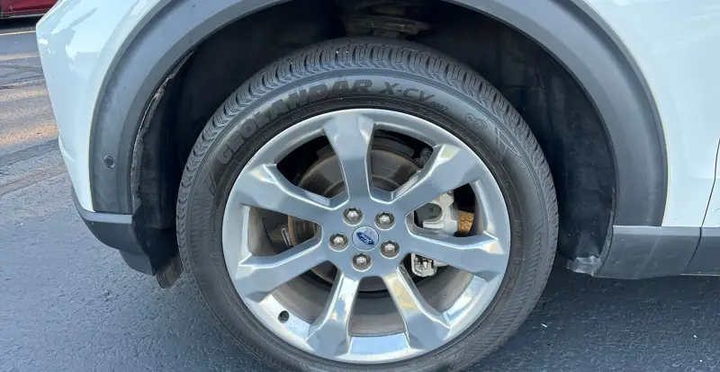 2020 Ford Explorer photo 104
