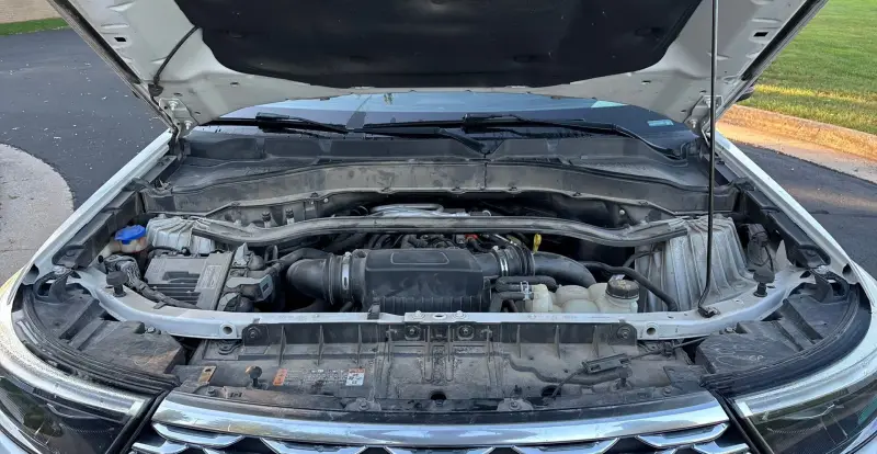 2020 Ford Explorer photo 98