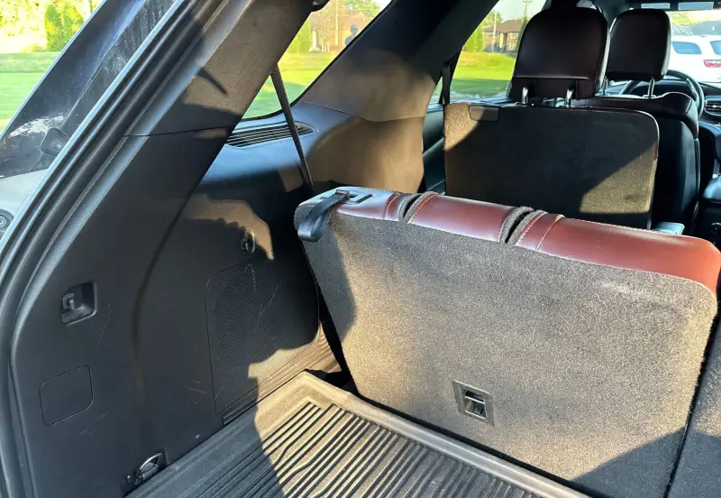 2020 Ford Explorer photo 86
